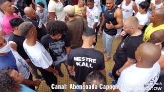 Capoeira Praça da República Turma do Tito destrói Mestre Sabará e apanha de Berimba [upl. by Bordy]