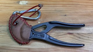 Cobra xs with leather sheath cap keychain [upl. by Ybloc]