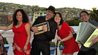 Traditional music of Valparaiso Chile Cueca [upl. by Lednor]