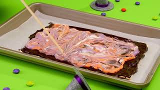 MampMS HALLOWEEN RECIPE HALLOWEEN BARK [upl. by Adnicaj71]