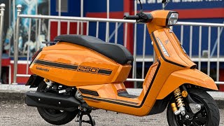 Lambretta X250 Walkaround and exhaust sound [upl. by Efi]