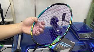 MELENTING JAUH KELEBIHAN amp KEKURANGAN SENAR PALING TIPIS YONEX 061 MM  SENAR YONEX AEROSONIC [upl. by Ekle]