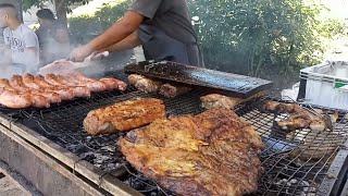 Comiendo asado en la AV GENERAL PAZ argentina [upl. by Avruch]