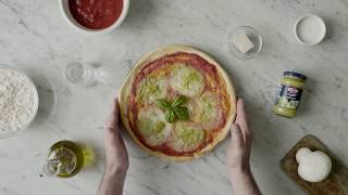 Pizza mit Pesto alla Genovese [upl. by Calle363]