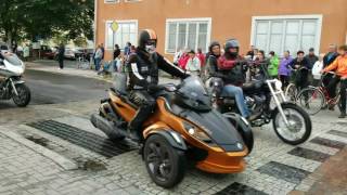 Katrineholm Veckan 2017 en motorcykel kortege [upl. by Avah]