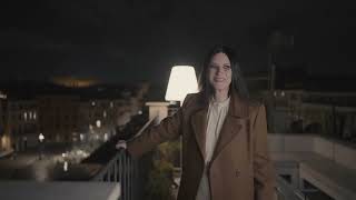 Laura Pausini – Piacere di conoscerti  La clip di Scatola [upl. by Akinahc]