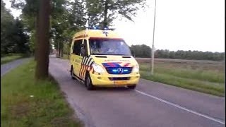 2X A1 Ambulance 22106  22117 zijn met spoed onderweg naar een Reanimatie [upl. by Monahon839]