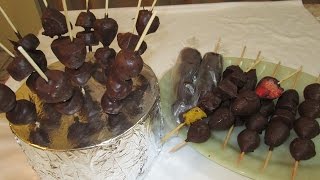 Espetinhos de Frutas Com Chocolate Por Solange Silva [upl. by Arlee569]