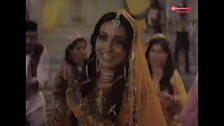 Aziz Nazan and Ashajis Hit Qawwali  Hamare Ishq Ka Itna To Ehatraam Karo  Alibaba 1976 Film Song [upl. by Yenitsed409]