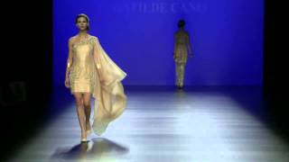 Desfile invitada y novia Matilde Cano 2016  Barcelona Bridal Week 2015 [upl. by Einnal774]