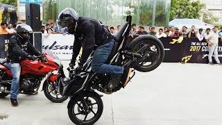 Pulsar Stunts Mania 2017  Pulsar 220 stunts [upl. by Ahseela558]