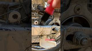 How to lube a dirt bike chain dirtbike xr100 [upl. by Rawdan]