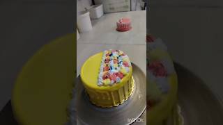 fresh cake Birthday cake rad cake yellow shorts cake banane ka tarika [upl. by Meadows]