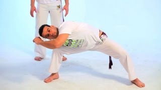 How to Do the Esquiva  Capoeira [upl. by Paley]