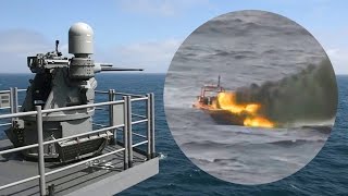 US Navy Obliterates Attacking FastBoat – Mk 38 MOD 2 25mm Gun System LiveFire Exercise [upl. by Naarah]