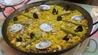 Paella Mixta de Mariscos Cerdo y Pollo [upl. by Muslim]