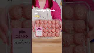 Receta de albóndigas en salsa de almendras shorts [upl. by Nnyltak]