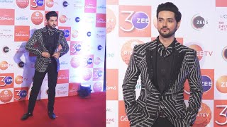 Kundali Bhagya Fame Shakti Arora At Zee Rishtey Awards 2022 Red Carpet [upl. by Chere]