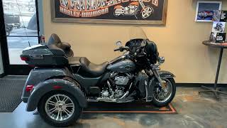 NEW 2022 HarleyDavidson Tri Glide Ultra in Gauntlet Gray Metallic and Vivid BlackFLHTCUTG [upl. by Serles]