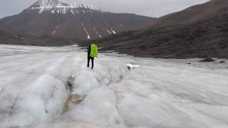 Trekking Spitzbergen Svalbard 44 [upl. by Valerle]