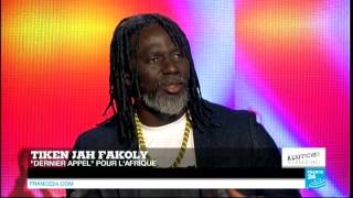 Tiken Jah Fakoly sur France 24  quotAucun pays africain ne pourra sen sortir tout seulquot [upl. by Attelrak]