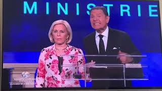 Southwest Believes Conference with Kenneth and Gloria Copeland Healing Confessions [upl. by Adidnac]