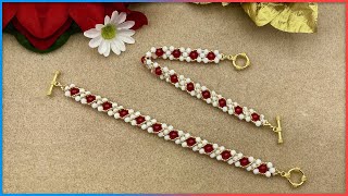 Easy Holiday Beaded Bracelet Tutorial [upl. by Dnaletak]