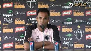 12052011 Entrevista Coletiva Mancini [upl. by Odrawde]