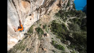 GIRADILI Arrampicata magica in Sardegna [upl. by Blatt]