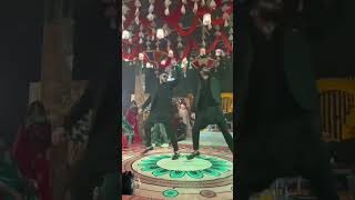 Hulara akh da ishara Song dance pakistaniweddingdance wedding pakweddz bollywood pakistaniwedd [upl. by Tsugua]