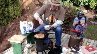 DEADWOOD STOVE Bannock  Fresh Bread in CampMPG [upl. by Gerkman]