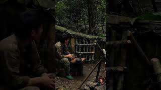 Build a shelter in the jungle environment to survive shorts survival bushcraft lhdsurvival [upl. by Keram]