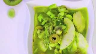 Zuppa di Kiwi e Fave  Ricetta Crudista [upl. by Srednas]