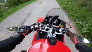 Panigale v2 tra le curve sul per il passo culmine San Pietro [upl. by Keeler]