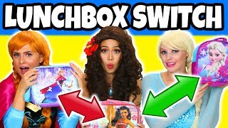 LUNCHBOX SWITCH UP CHALLENGE ANNA VS ELSA VS MOANA Totally TV Parody [upl. by Eizzo]