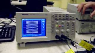 oscilloscope tektronix TDS 2002 3 [upl. by Ivan]