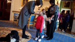 Raw Video The First Lady Surprises Tour Visitors [upl. by Rodie]