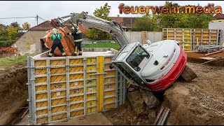 Bagger drohte in eine Baugrube zu stürzen [upl. by Gomar]