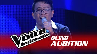 Gok Parasian quotPergilah Kasihquot  The Blind Audition  The Voice Indonesia 2016 [upl. by Aerdnwahs]