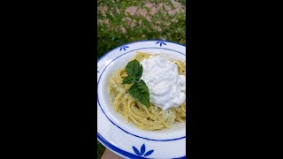 Spaghetti con pesto di limoni e burrata [upl. by Nadaba]