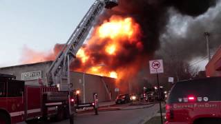 ShapPhoto Massive Chicago 4 11 Alarm fire 111513 [upl. by Archy167]