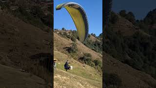 Paragliding in bir billing birbillingparagliding himachalpradesh shortsvideo viral [upl. by Ynnhoj293]