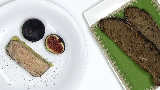 Foie gras poché au vin rouge et aux épices [upl. by Akinyt]