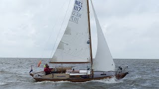 folkboot wynsnobber in de boontjes op volle snelheid [upl. by Dnamra]