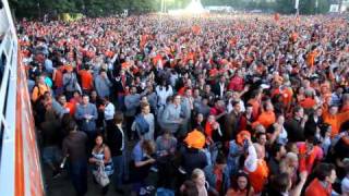 Museumplein Oranje wint halve finale WK2010 URUNED [upl. by Bern159]