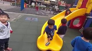 kids playground車子巧虎戰鬥陀螺玩具玩具車健達出奇蛋玩具车游乐场孩子們的遊樂場 1 Kids Playgroundotoro [upl. by Endor191]