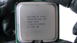 Processor Intel Pentium E2200 SLA8X [upl. by Emirak]