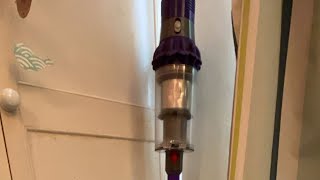 Dyson V10 demo [upl. by Ida893]