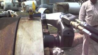 RT Hydraulic Torque Wrench breaking out a flange [upl. by Hcardahs]