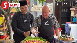 NZ PM influencer Khairulaming discuss tourism trade over Malaysian breakfast [upl. by Pappano64]